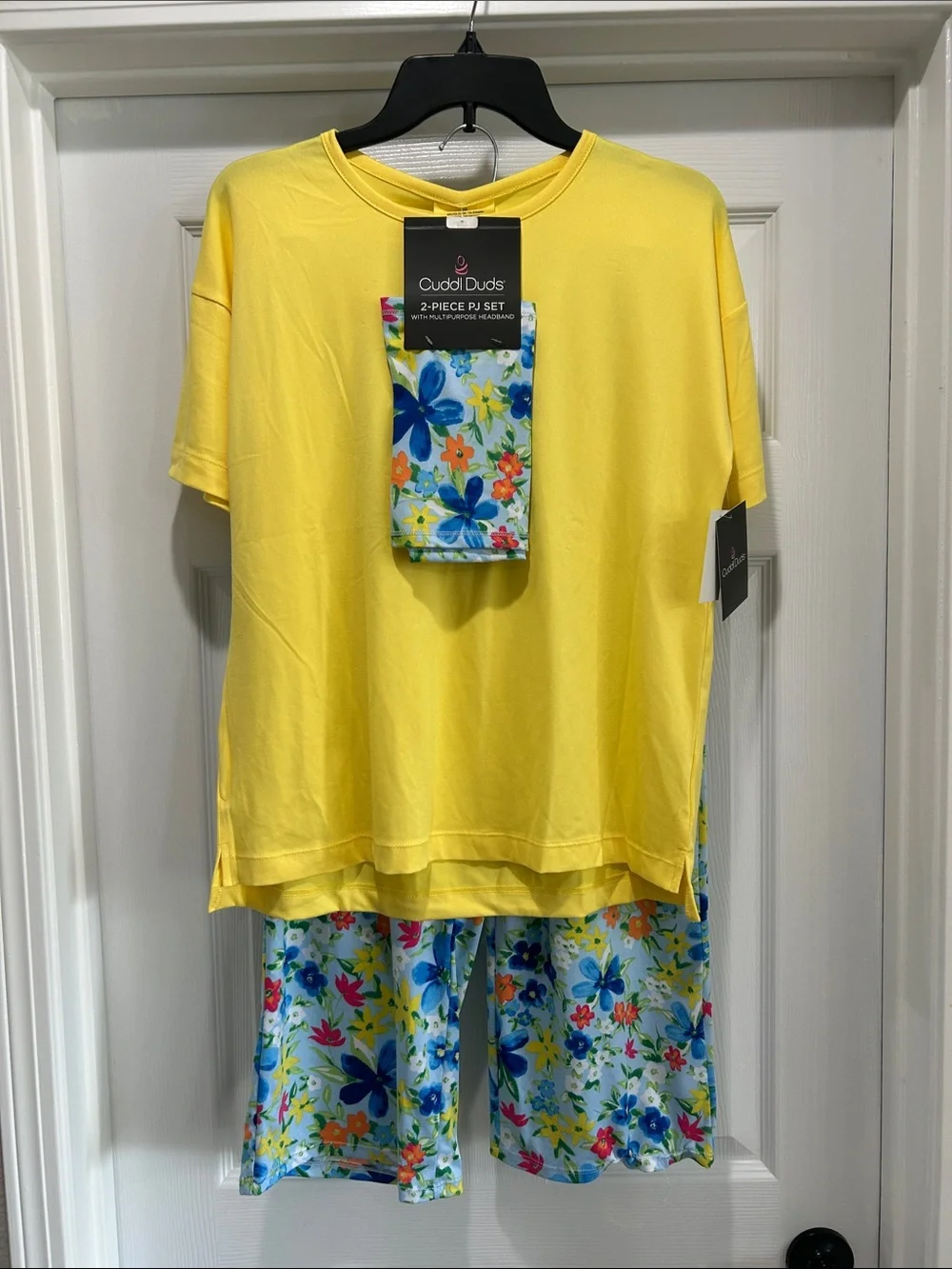 Cuddl Duds Capri Pajama Set with headband, size small, NWT